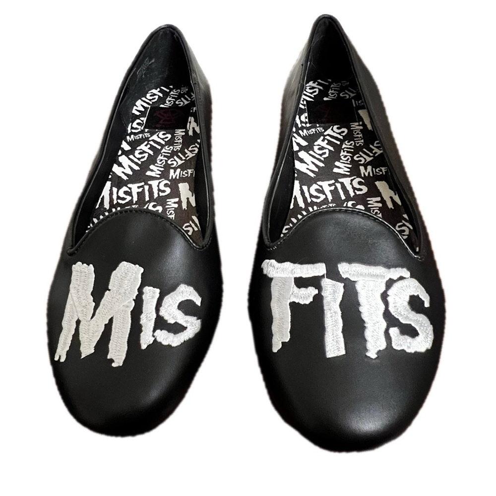 NWOT STRANGE CULT x MISFITS band Lydia slip on Flats black & white goth punk  10